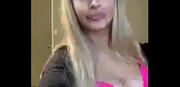  Teen Showing Her Boobs On Periscope - Sam-Ana474